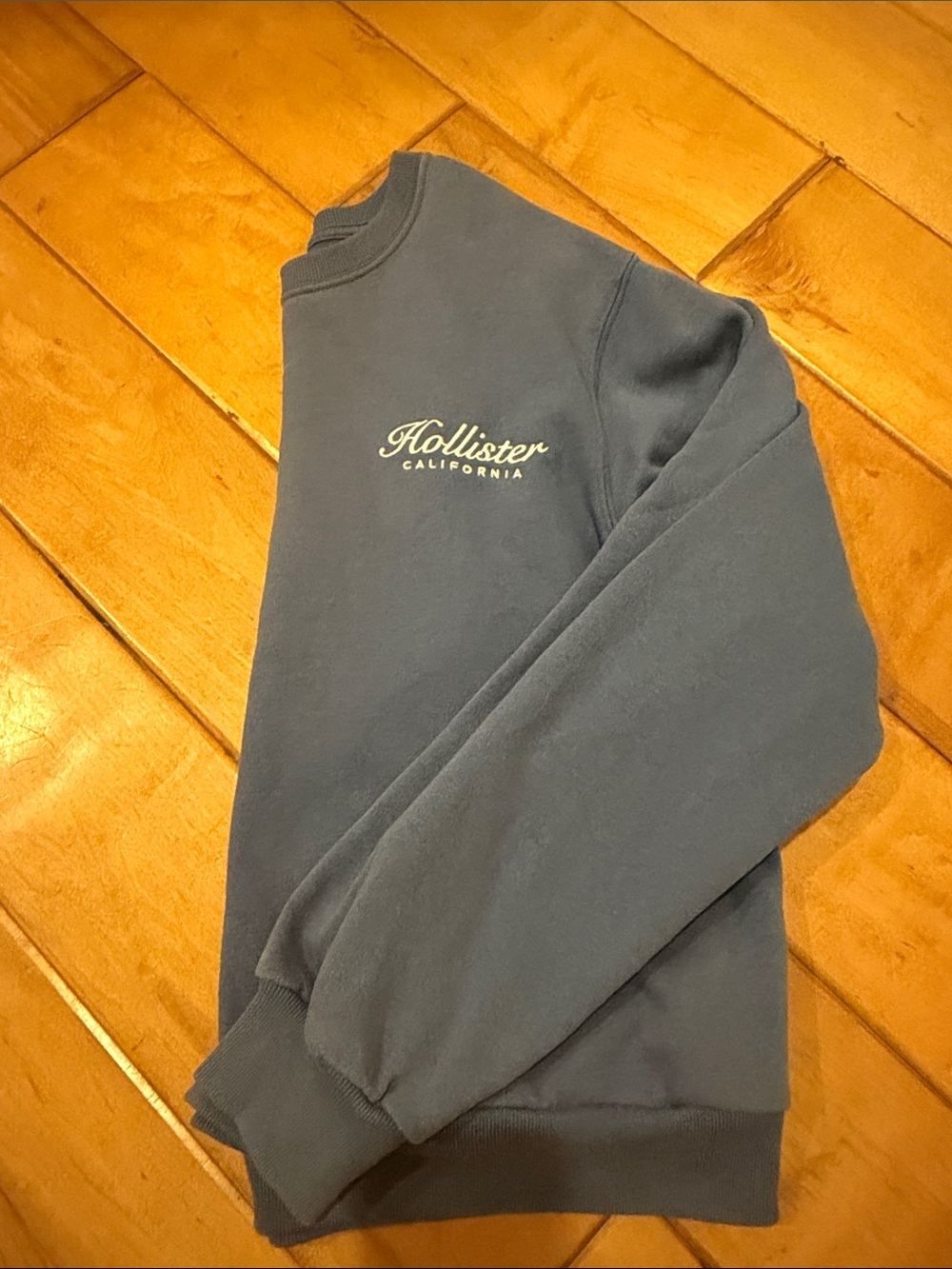Hollister  Blue Crewneck Sweatshirt with Script Logo XXS